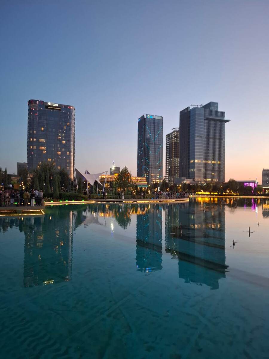 Ташкент сити, спокойна не только гладь озера. 