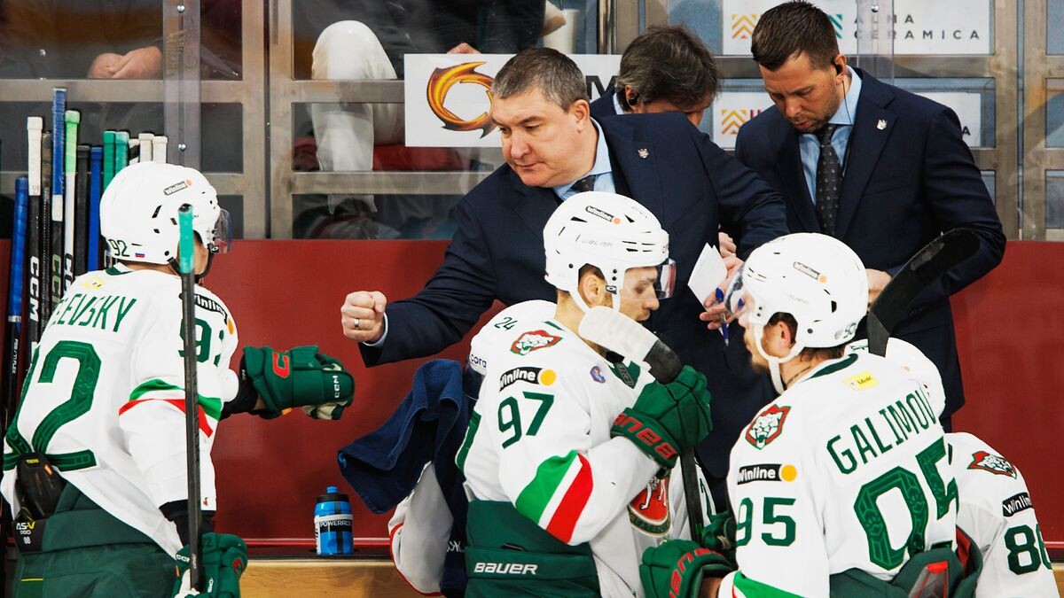    Антон Басанаев, photo.khl.ru