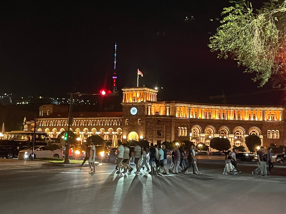 Квартиру сняли недалеко от площади Республики