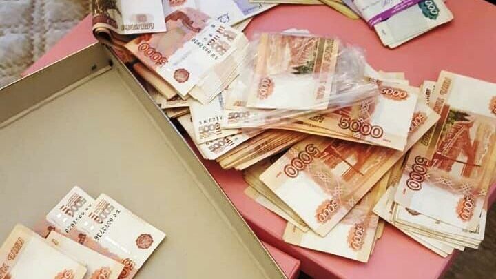     Источник: Пресс-служба УФСБ России по городу Санкт-Петербургу и Ленинградской области