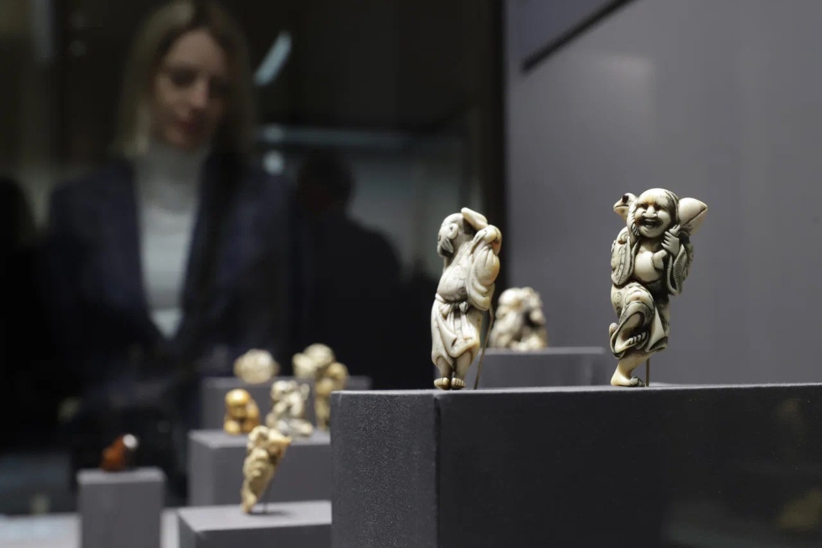    В экспозиции 32 фигурки из собрания Государственного Эрмитажа и 153 экспоната - из шести частных коллекций. / Святослав Акимов/РГ