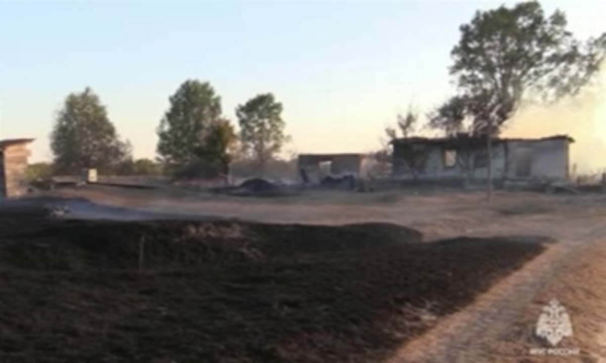    В селе 3-е Уколово Курской области чей-то злой умысел привел к большому пожару