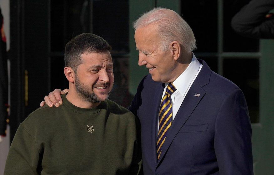    Эксперт: Байден разрешил Зеленскому бить вглубь России