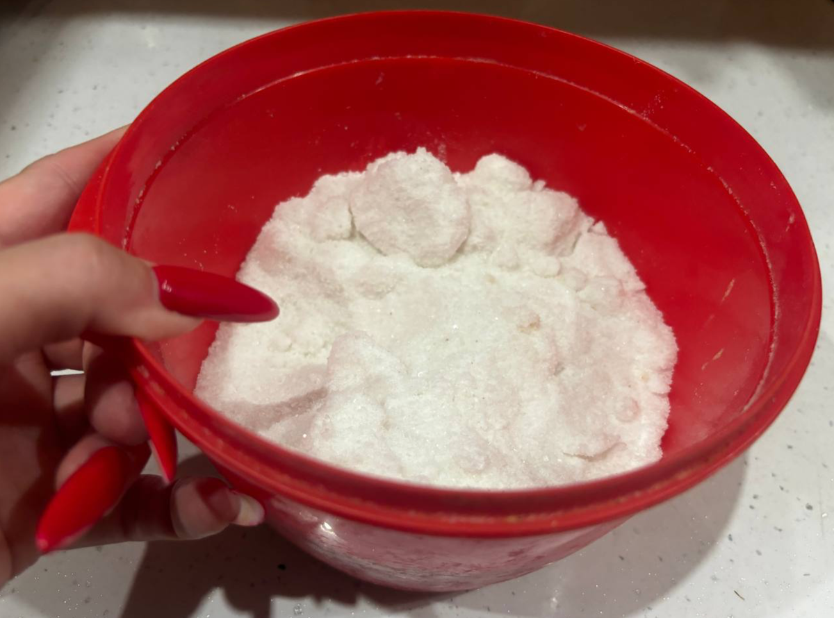 Соль поваренная иодированная в руках автора