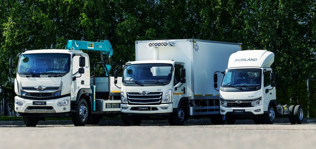 Официальным дистрибьютором техники Forland на российском рынке является компания АО «МБ РУС» (бывш. AO «Мерседес-Бенц PУC»).