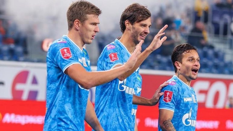    Александр Соболев (слева). ФК «Зенит»