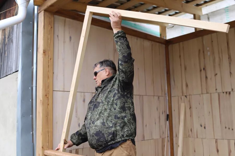 Дмитрий Залавин построил беседку Сергей Кулыгин, «БР»   📷