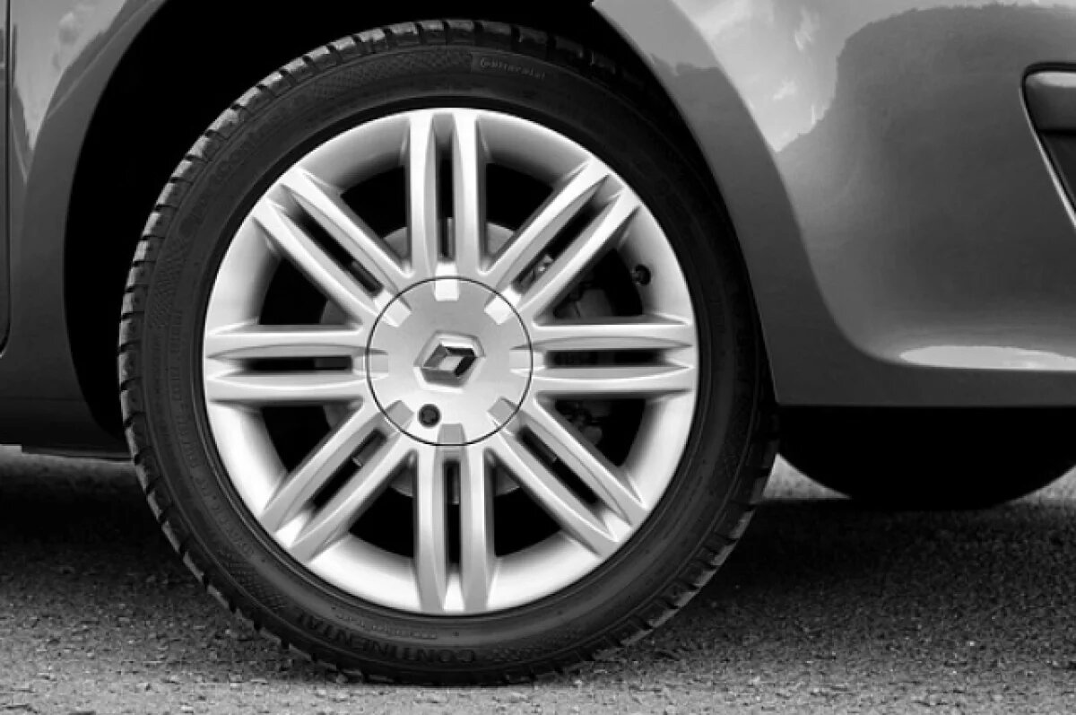   В Тюмени зимние автомобильные шины стали дороже