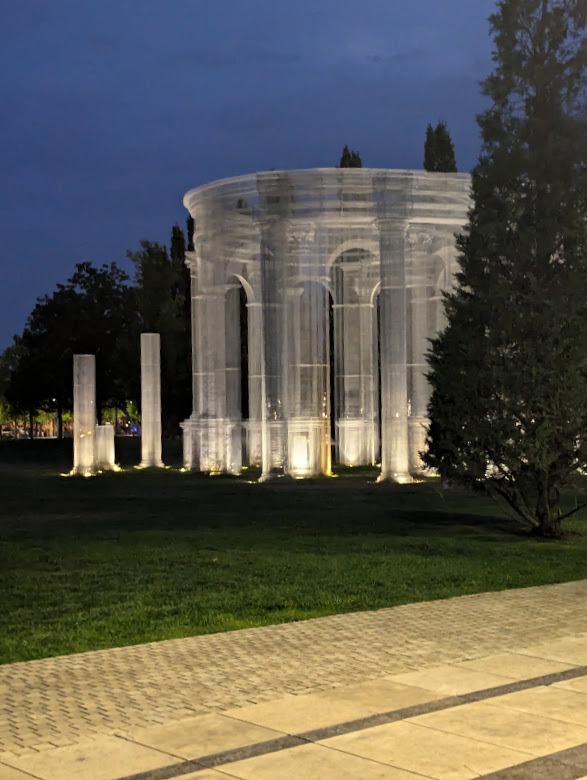 Добавьте описание