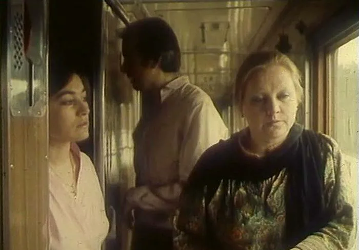 Кадр из фильма «Спальный вагон» (1989). Скриншот.