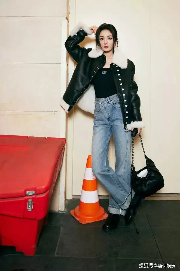 Источник фото - https://www.sohu.com/a/813328666_121891995?scm=10004.55106_15-300008.0.10126.1101.topic:55106:5.0.9.a2_3X344&spm=smpc.channel_230.block3_41_bvaeEF_2_fd.3.1727938252010jblwlyY_743