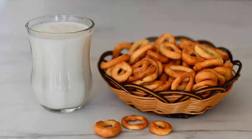   Сушки в духовке (Shutterstock/FOTODOM)