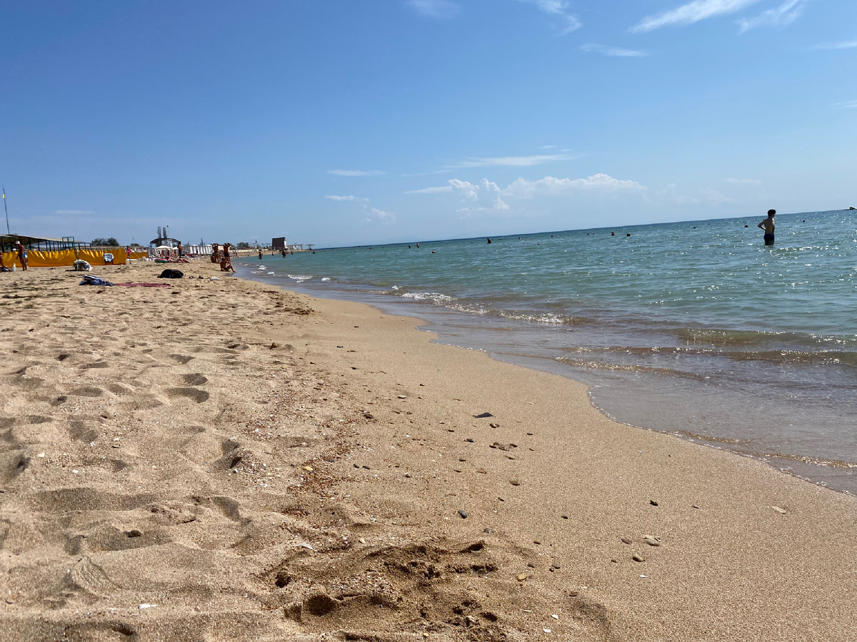 Пляж в Евпатории. Мелко 