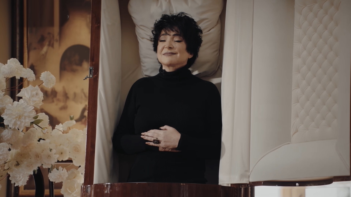 Лолита Милявская. Кадр шоу "Прощай, легенда!", ВКонтакте