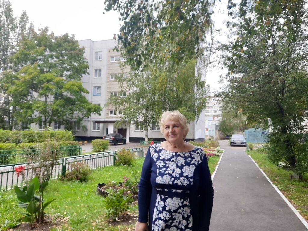 Надежда Николаевна радеет за свой двор и не намерена останавливаться на достигнутом.