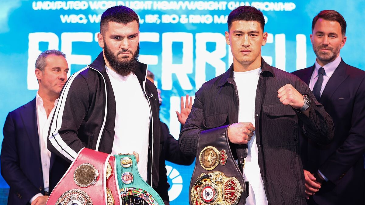     Артур Бетербиев и Дмитрий Бивол