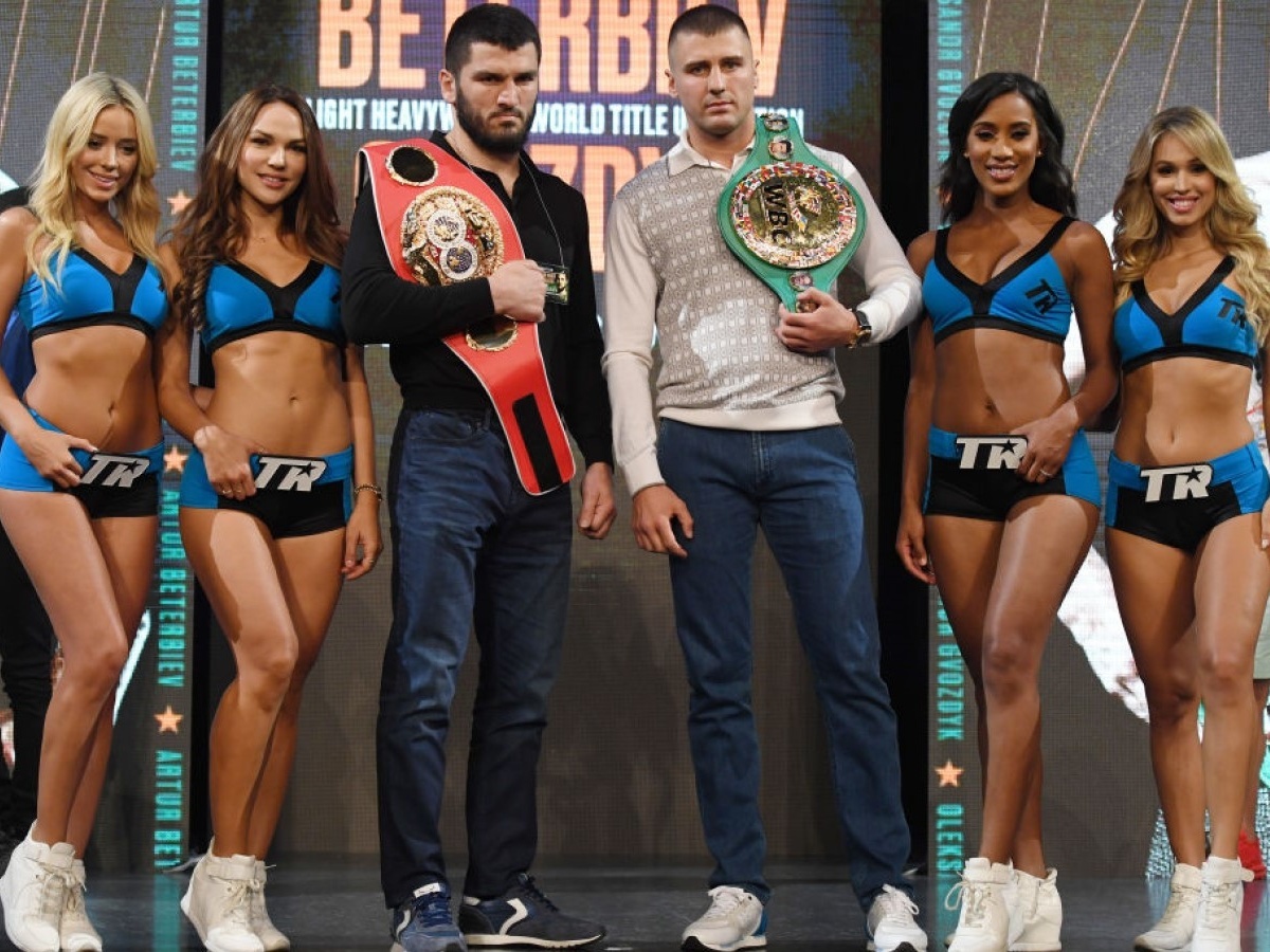     Артур Бетербиев и Александр Гвоздик