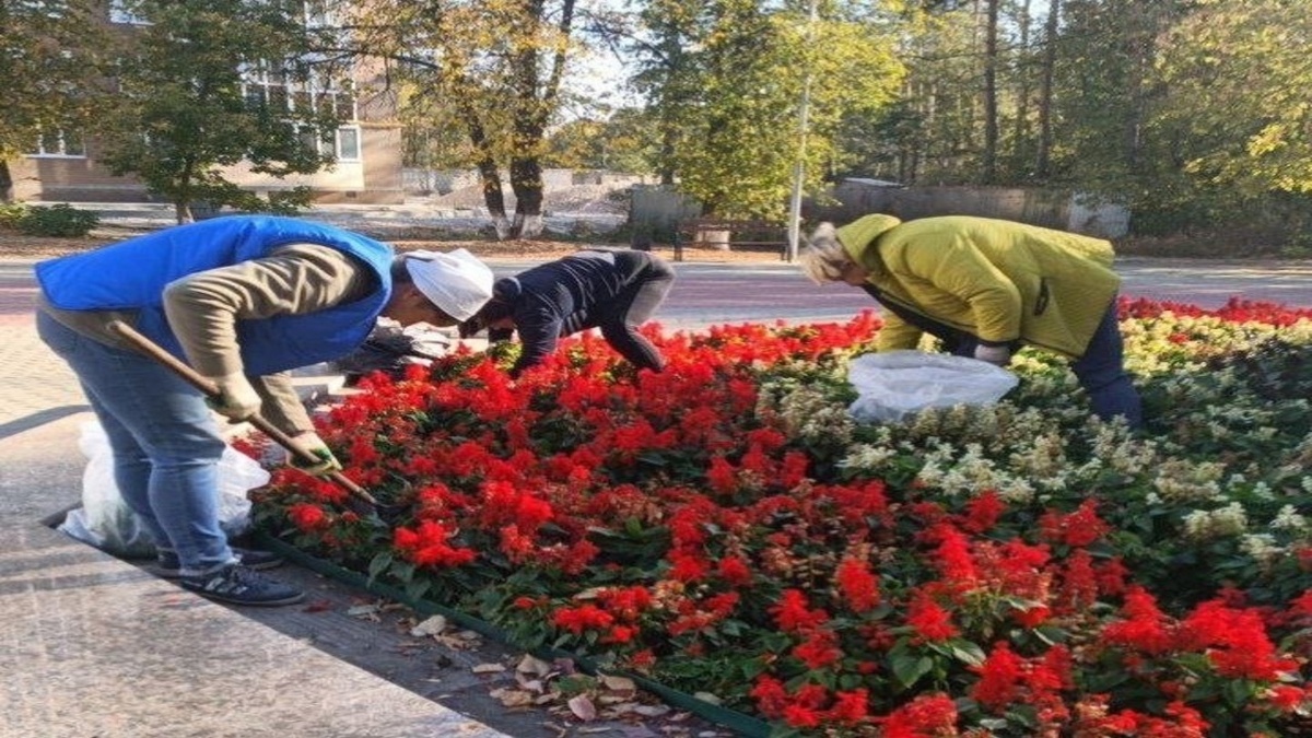    В Курске продолжается уборка общественных пространств