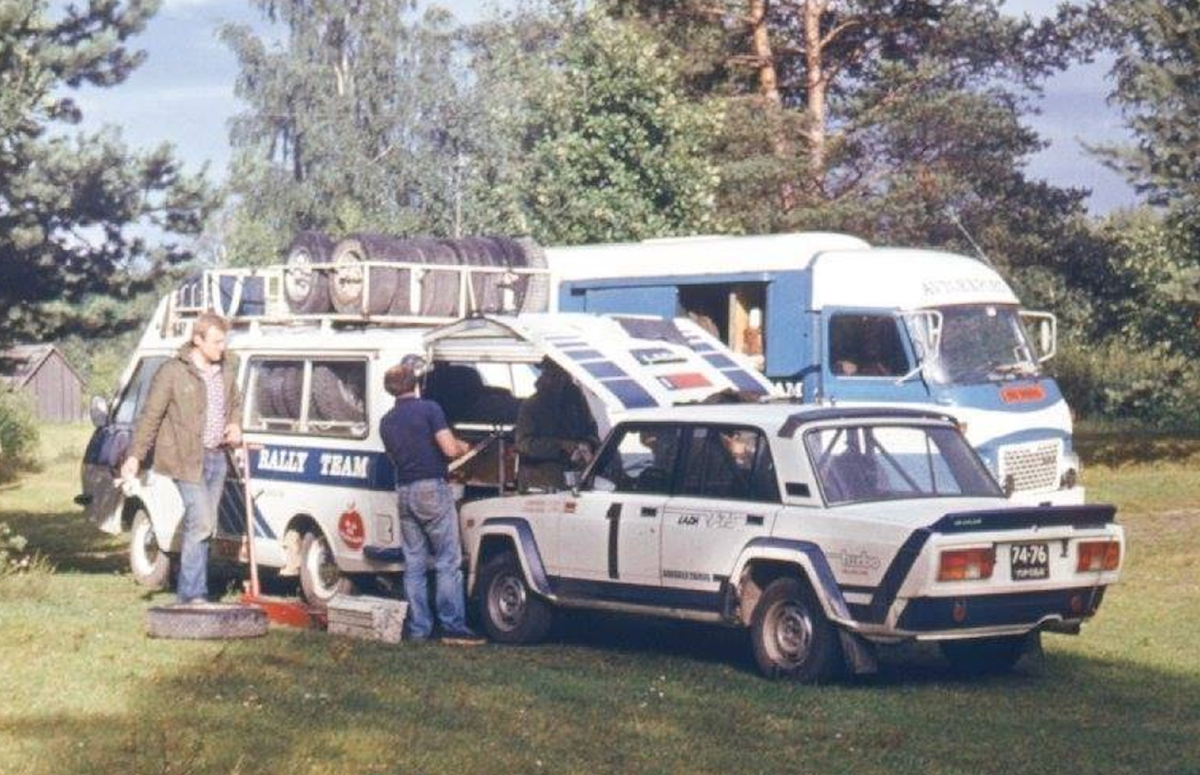 Первый турбомотр К2 на машине Стасиса Брундзы.