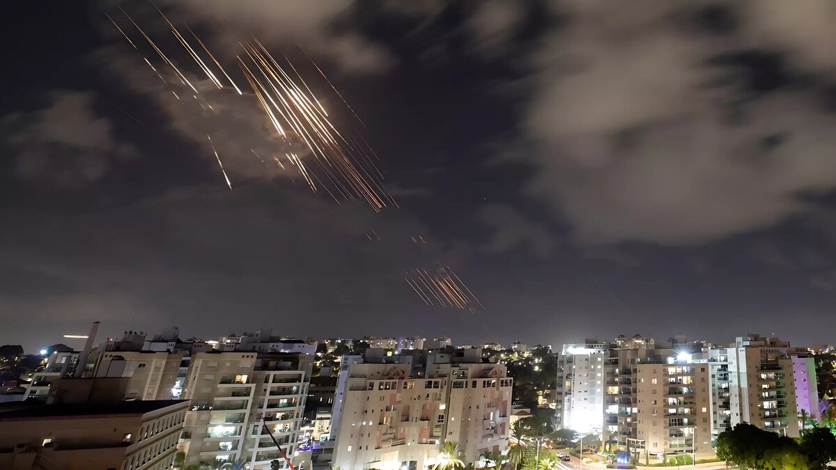 По различным данным, 80-90% ракет Ирана во вторник достигли своих целей. Автор: Reuters