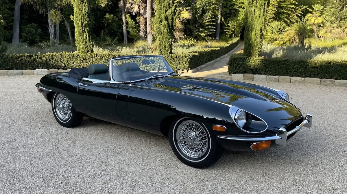 ©Bring a Trailer ©Jaguar