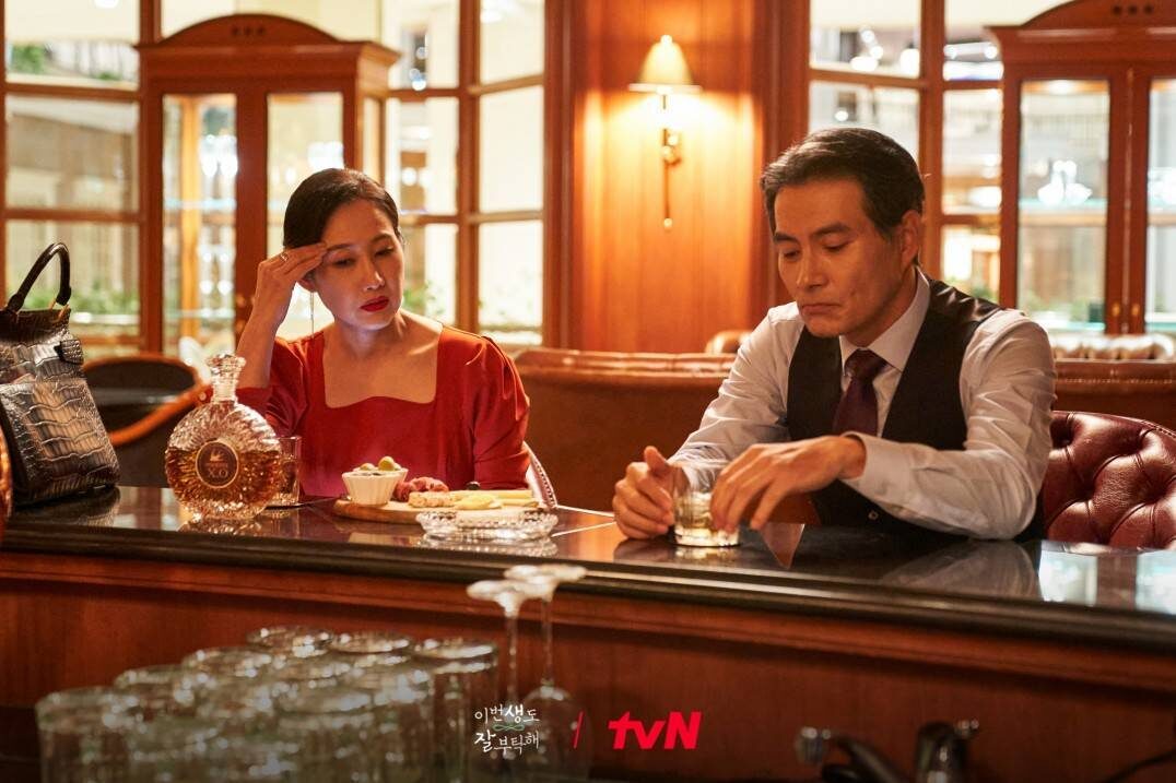 Кадр из дорамы "Увидимся в моей 19-й жизни"