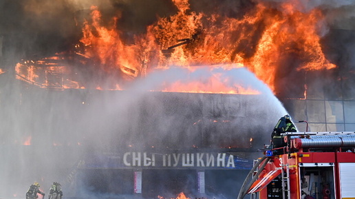 Сгорел как спичка: кто виноват в пожаре в музыкальном театре Хабаровска?