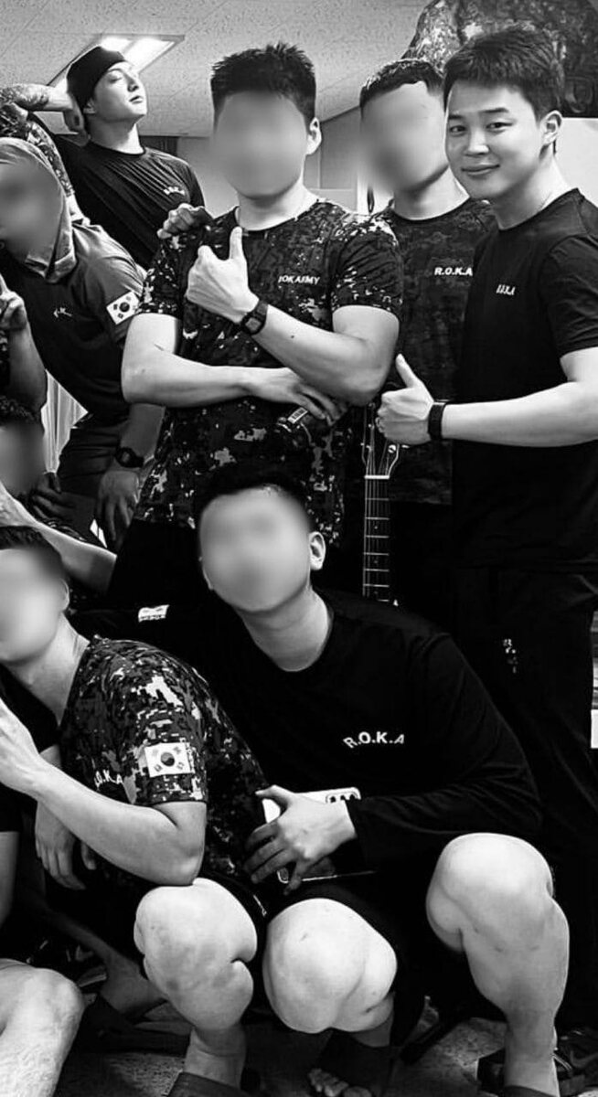 Бравые армейцы