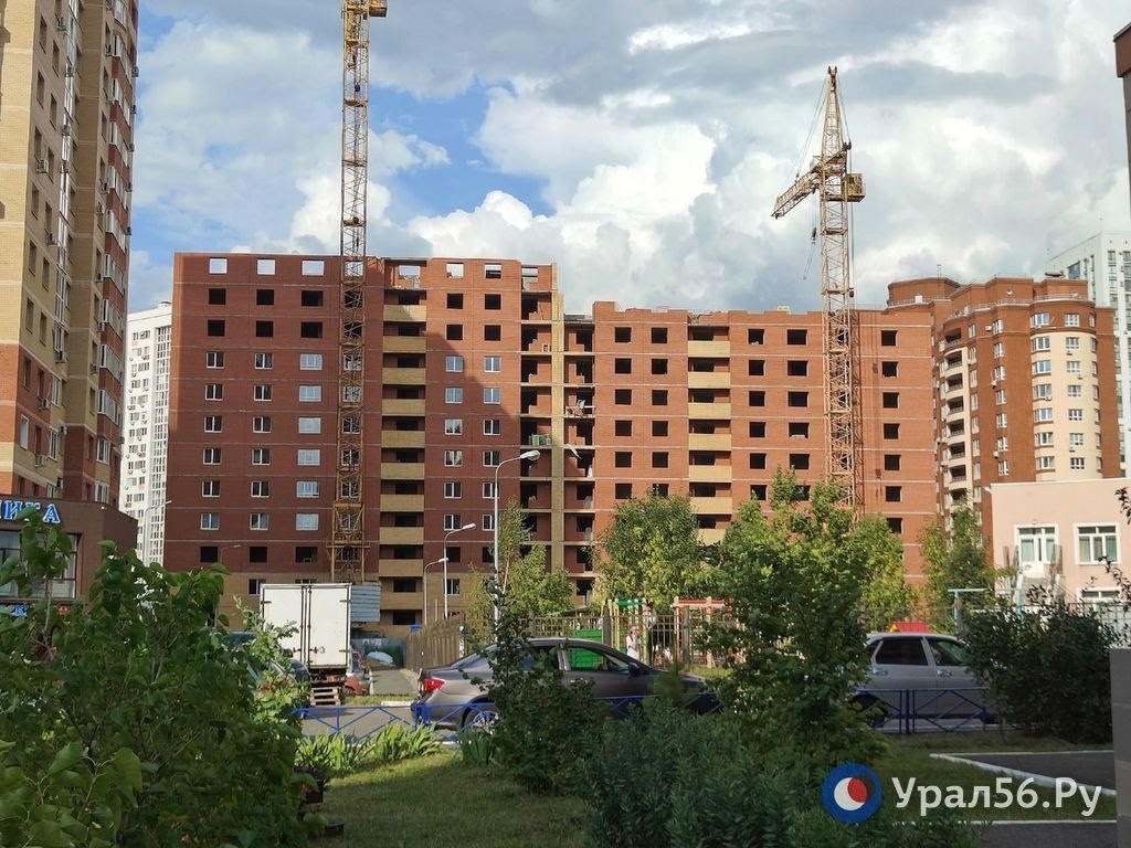    89,4 тысячи рублей должна получать семья из Оренбургской области, чтобы без проблем платить ипотеку