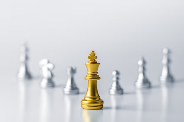 Играйте три роли 