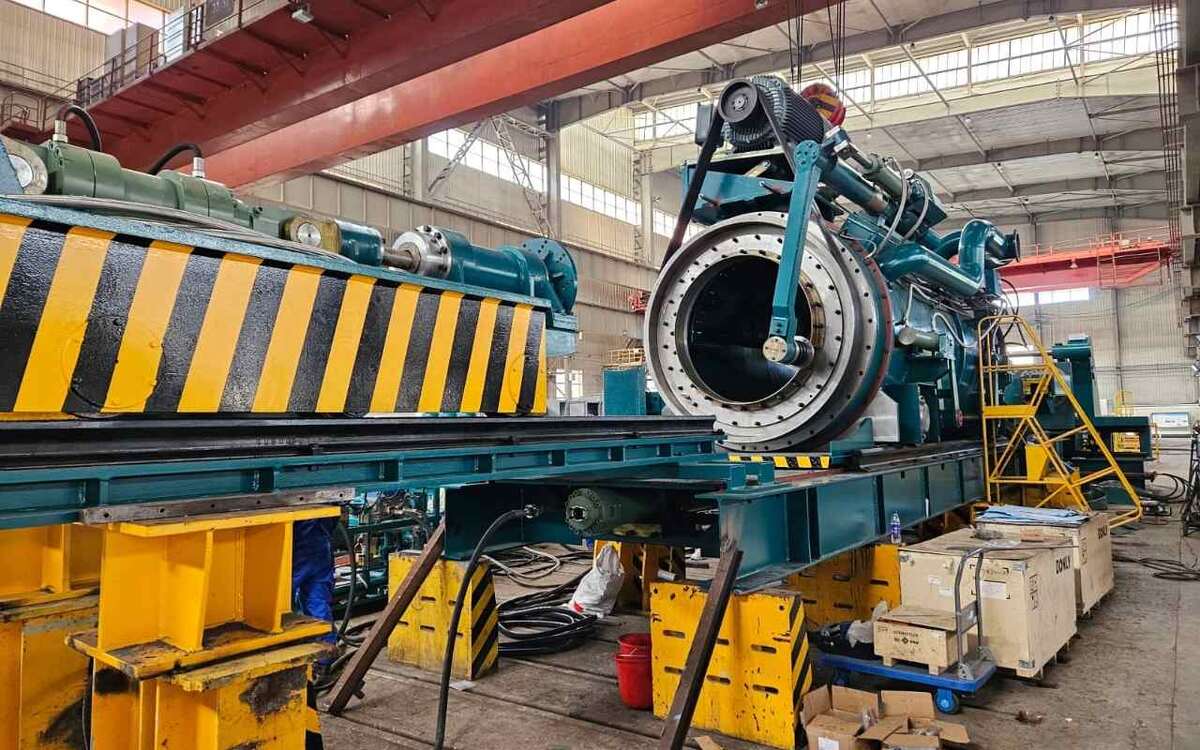    Липецкий «Свободный сокол» готовится к производству первых в России труб большого диаметра для сложных инфраструктурных проектов Фото компании