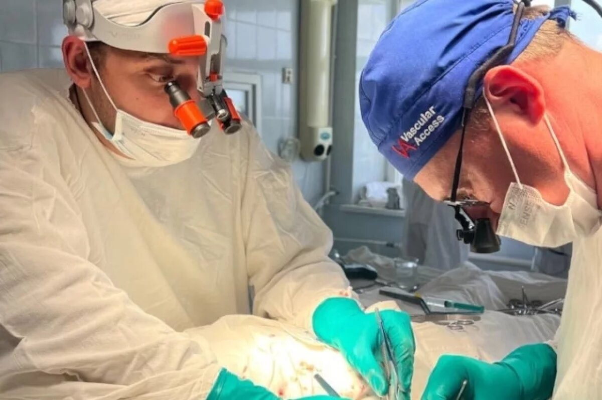    Липецкие врачи спасли будущее девочки, восстановив ей руку