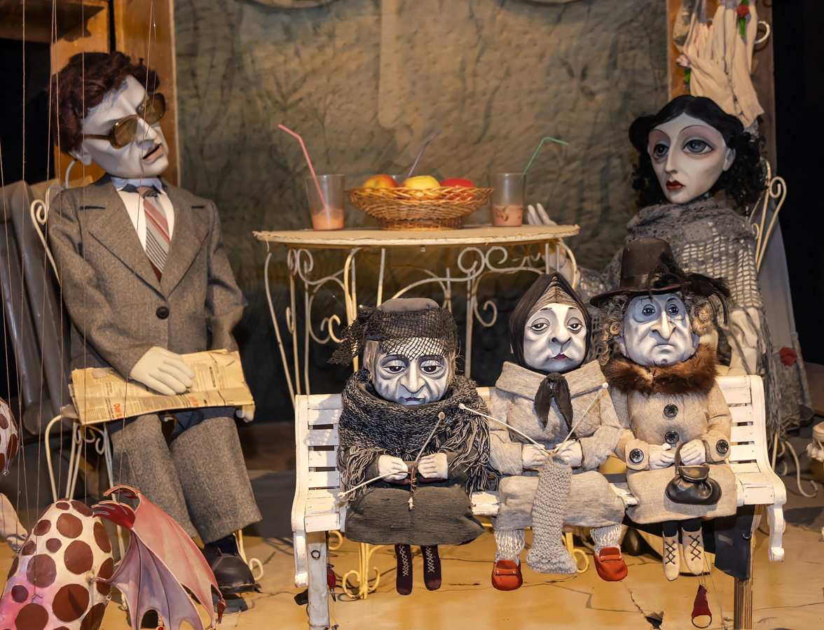 Сценография легендарного спектакля Валерия Вольховского "Озерный мальчик"