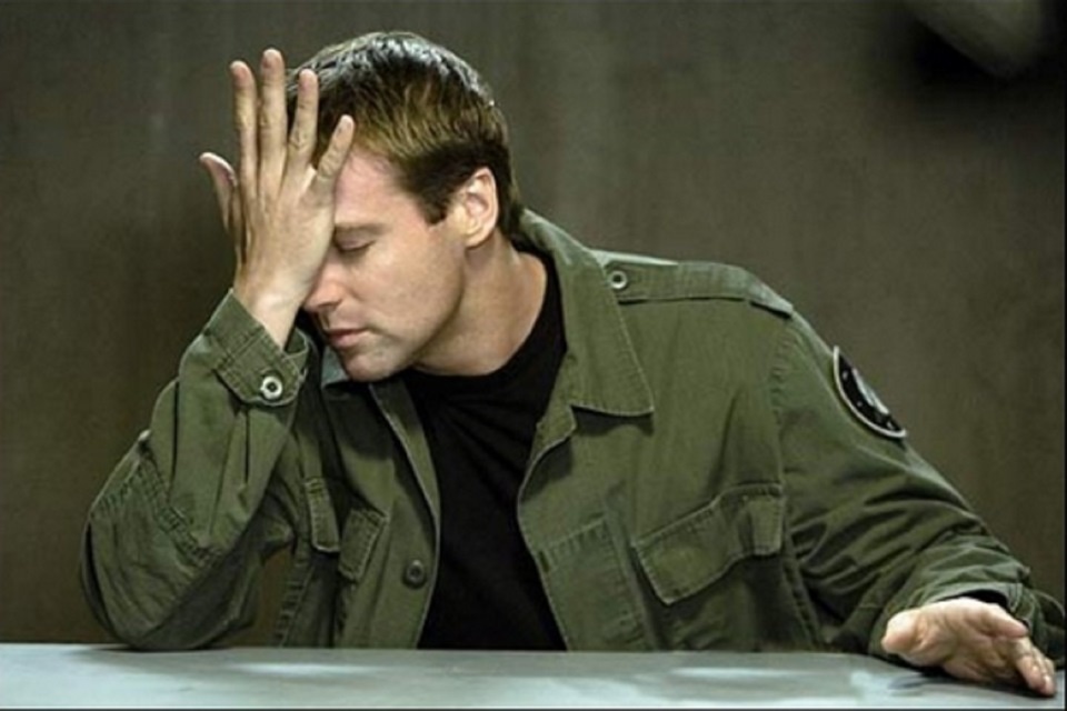На картинке кадр из сериала Звездные врата ЗВ-1 (Stargate SG-1)