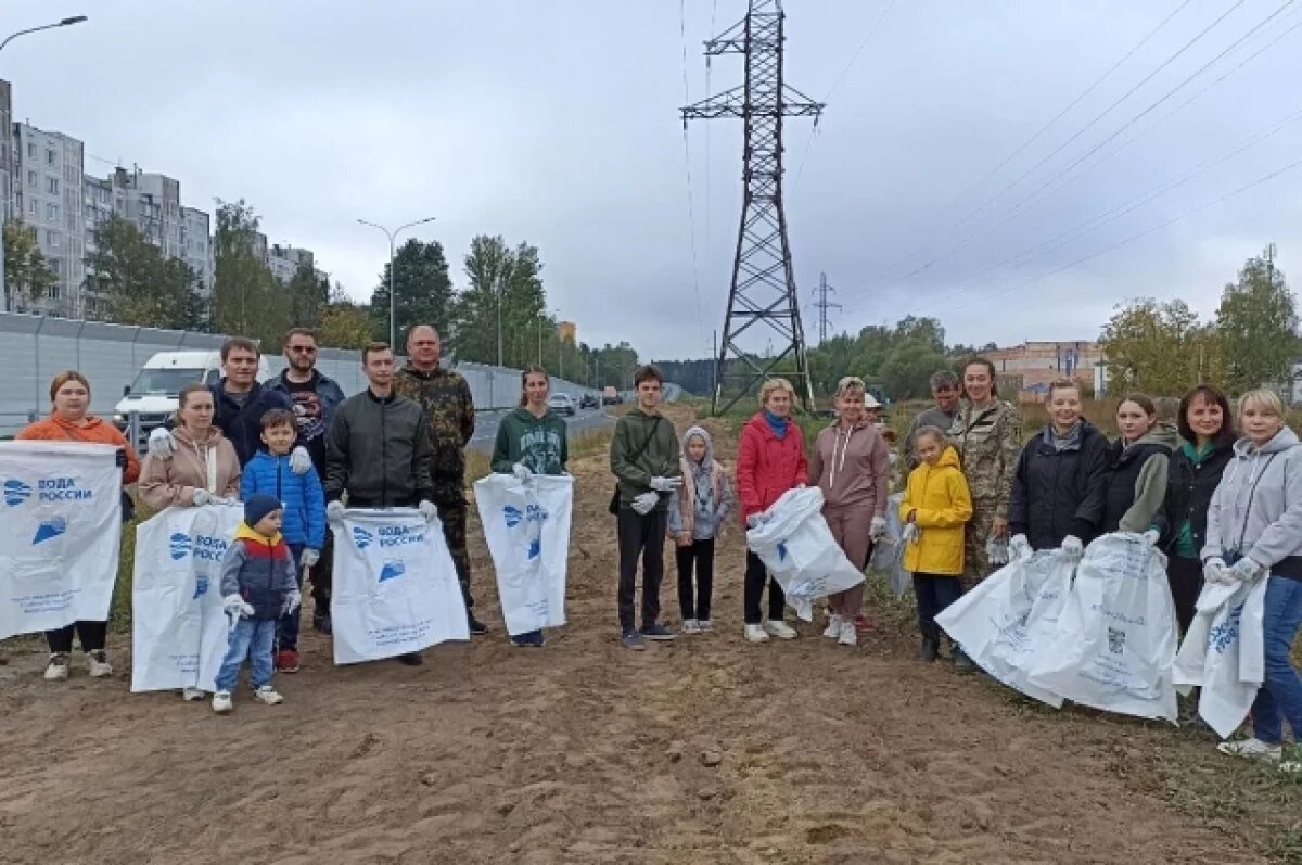    На субботнике в Твери собрали 130 кубометров мусора