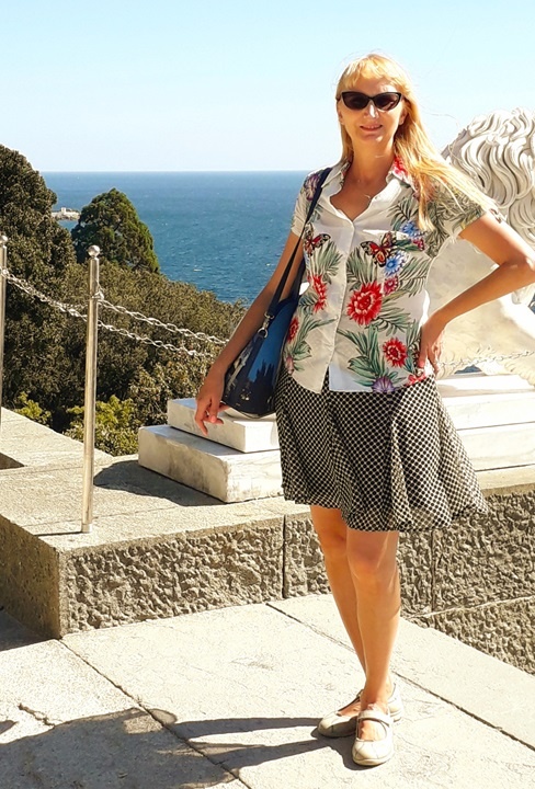 Воронцовский дворец в Крыму. Вид на море.