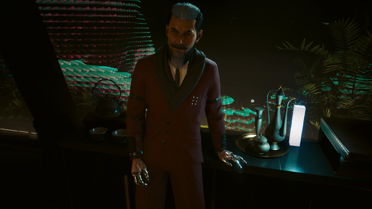 Мистер ??? Смотрит на тебя, как на наемника