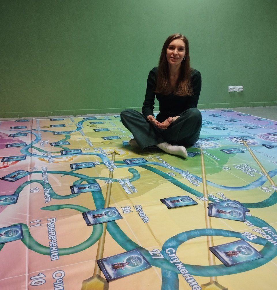 У меня есть 4 поля этой игры, разных размеров и онлайн вариант)) На любой вкус, как говориться 