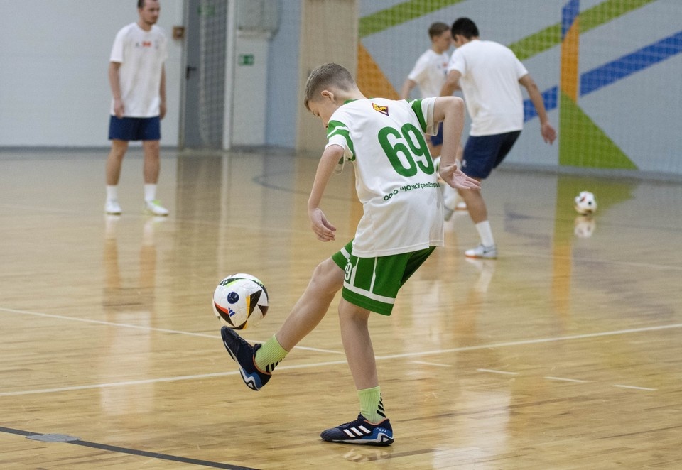    14-летний Лев занимается мини-футболом в спортшколе «Метар». Фото: МФК «Южный Урал»