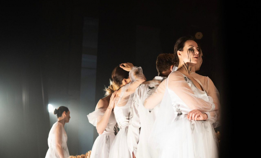     Одно из выступлений хабаровчан ФОТО: Хабаровский краевой театр драмы