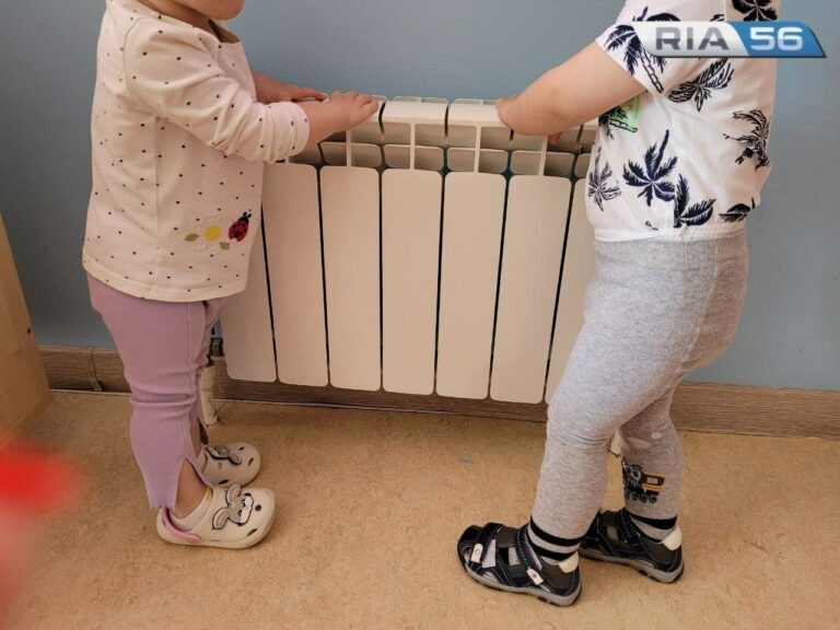    В Оренбургской области продолжается пуск тепла Андрей Севостьянов