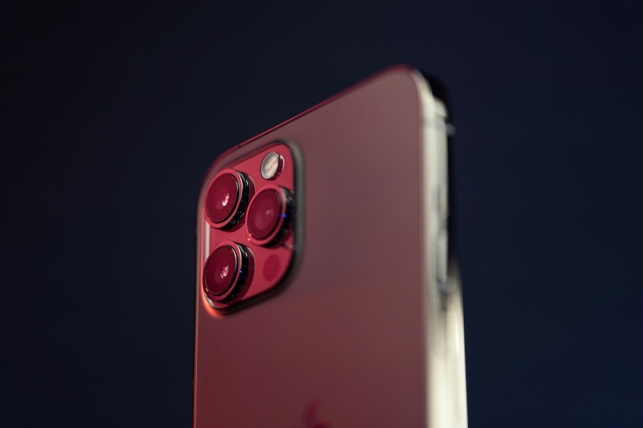    iPhone