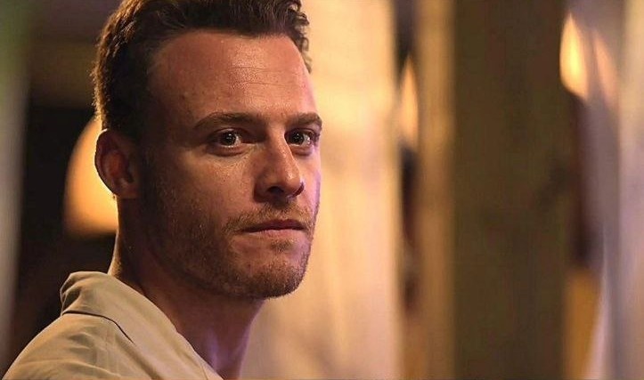 Кадр из фильма "Голубая пещера", источник  телеграм-канал thebursin_yup