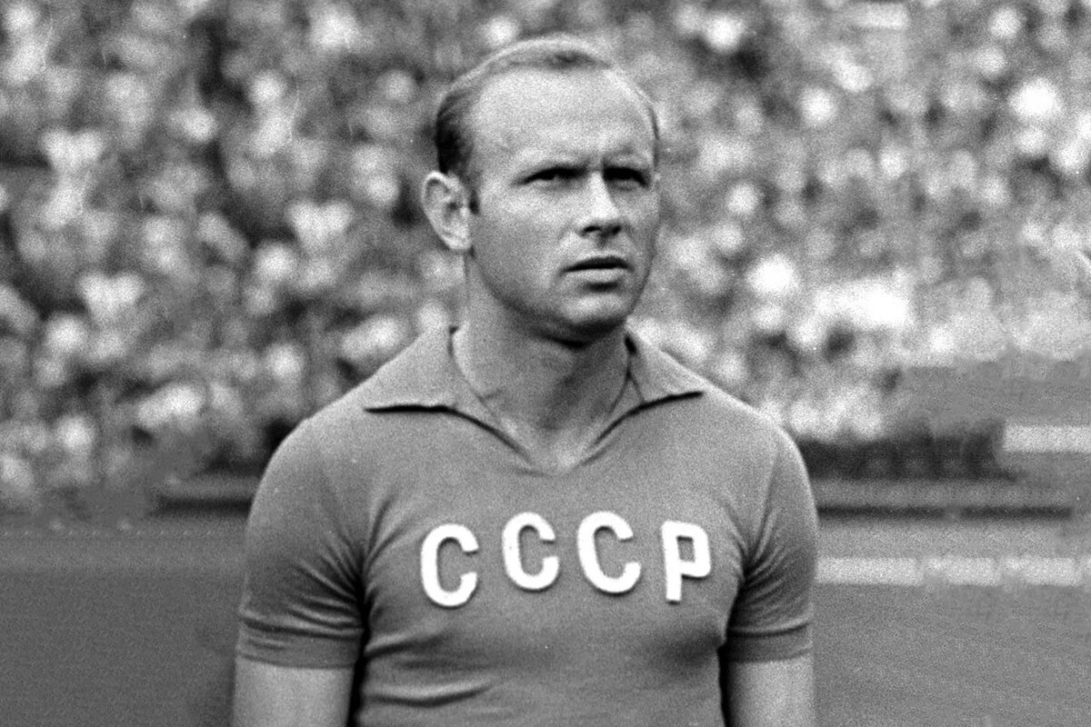 Эдуард Стрельцов