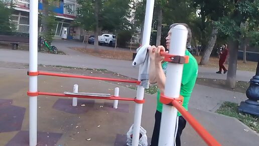 Télécharger la video: ПРИСЕДАНИЕ НА НОСКИ