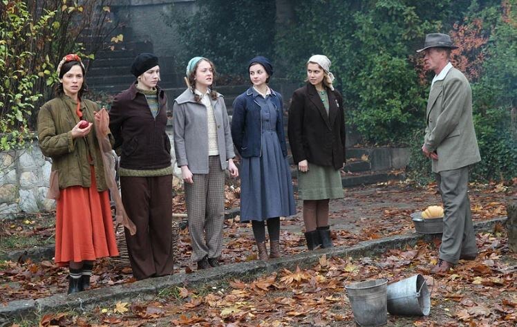 Фото с сериала "Гетеры майора Соколова"