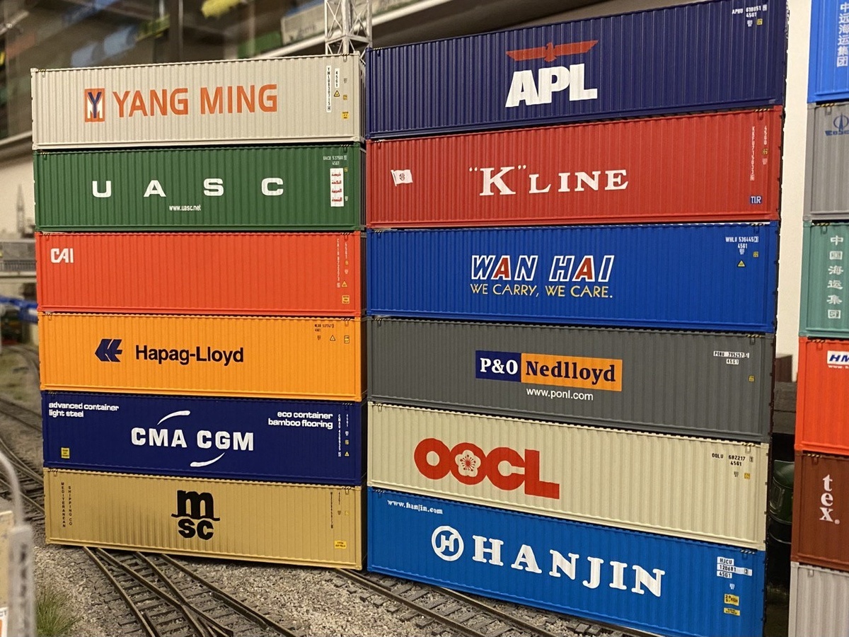 Модели контейнеров Evemodel в масштабе 1:87