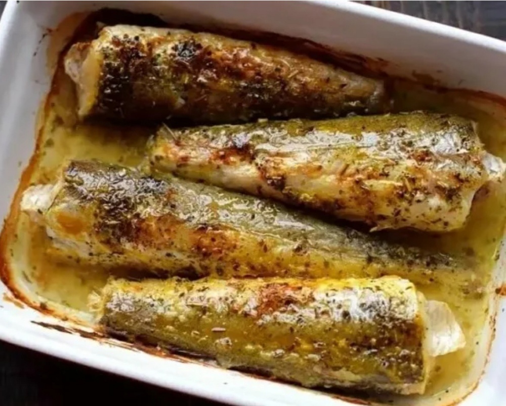Вкусный ужин на столе. 