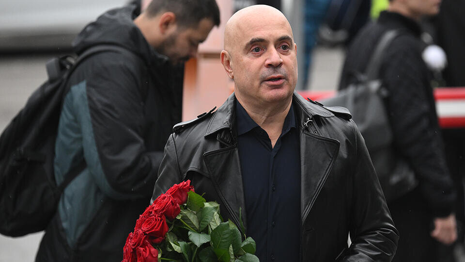     Грушевский на прощании с Добрыниным: "С песнями Вячеслава все шли по жизни" РИА Новости/Владимир Астапкович