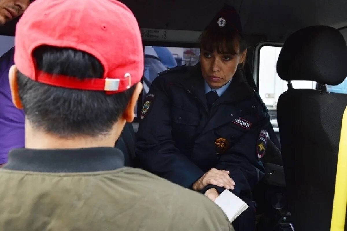    В Пензе задержали нелегальных иностранцев на одном из городских рынков